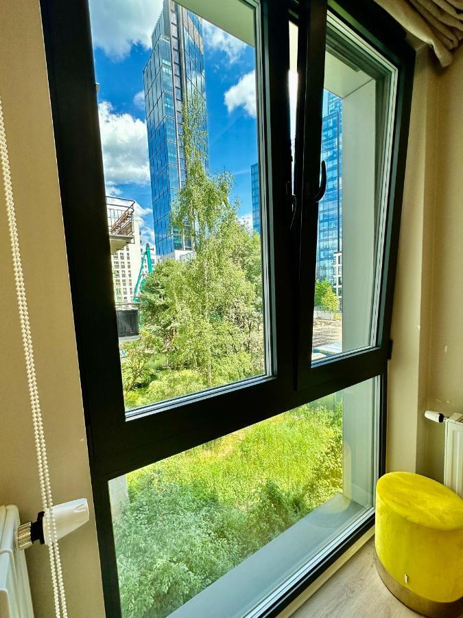 Nemo Fast Wifi 75'Tv Netflix Hbo Disney+ Warsaw Exterior photo